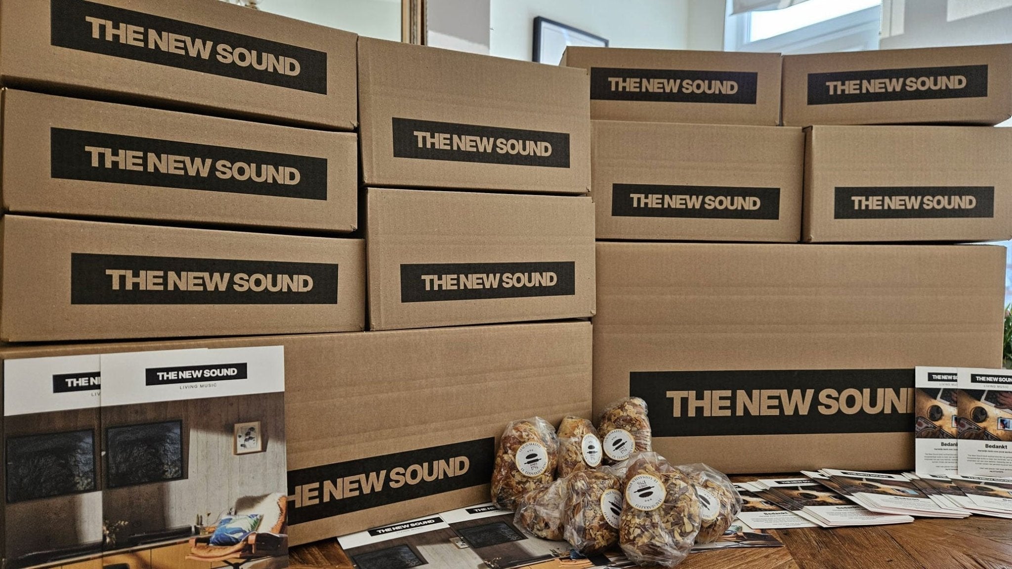 Dankzij Jullie - een Jaar The New Sound in Dozen, Briefjes en Printshops - The New Sound