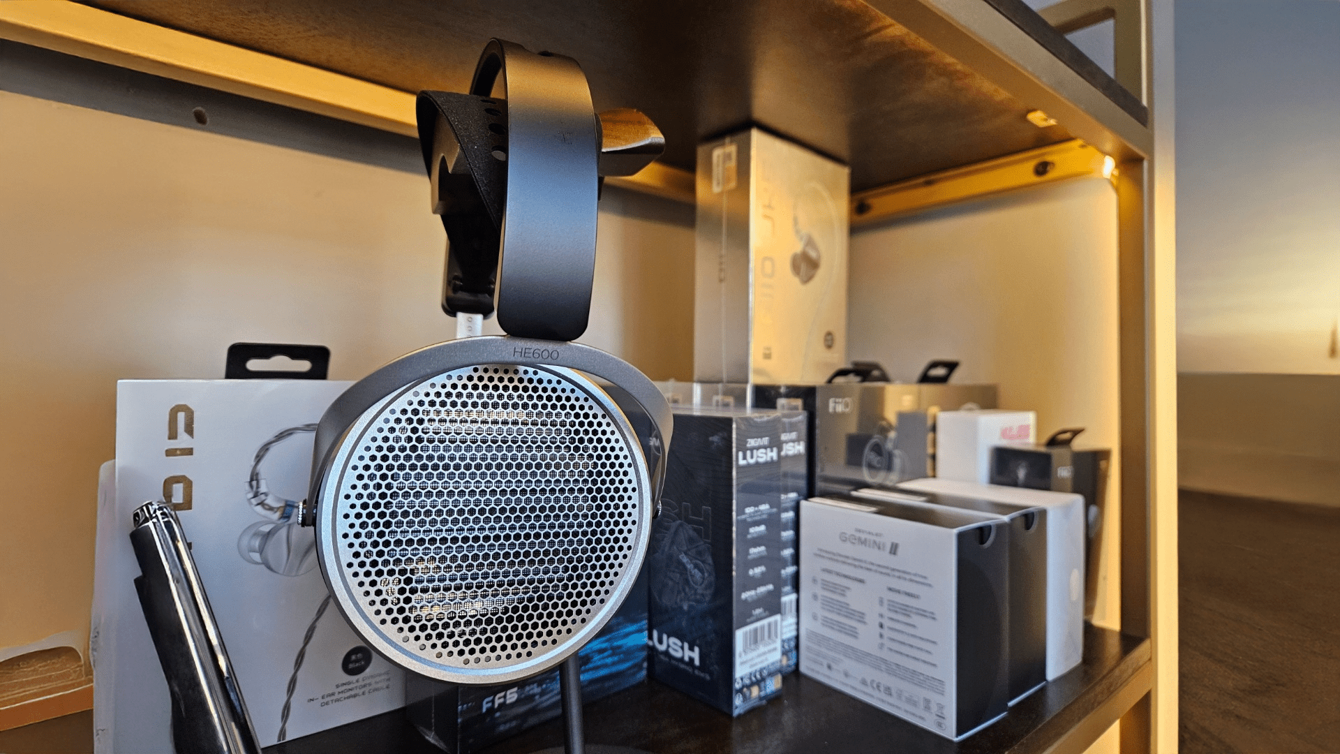 HIFIMAN – Nieuwe modellen, nieuwe smaken, en de comeback van een legende - The New Sound