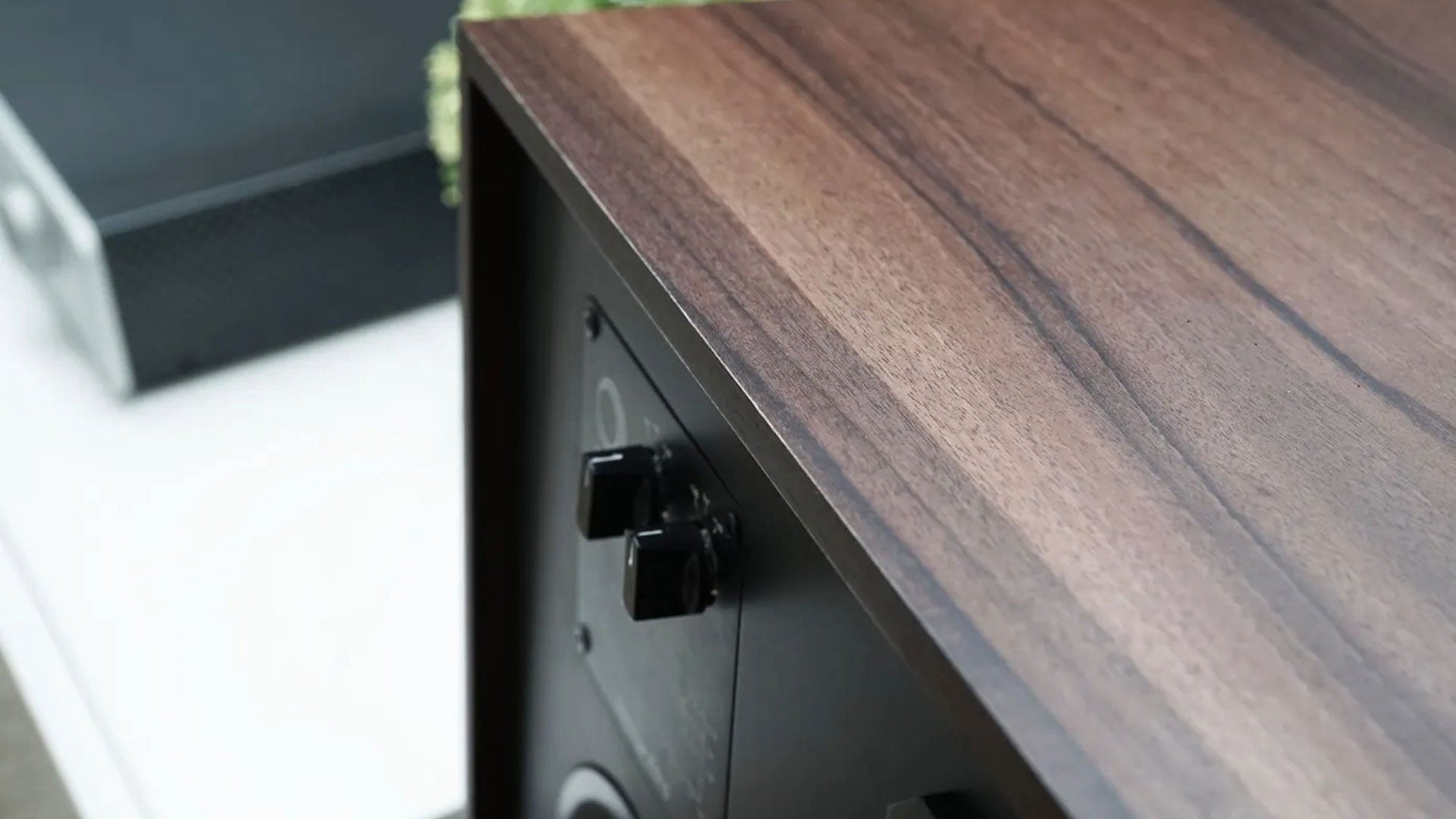 2e Kans Elipson Heritage XLS15 Walnoot / Paar - Elipson - The New Sound