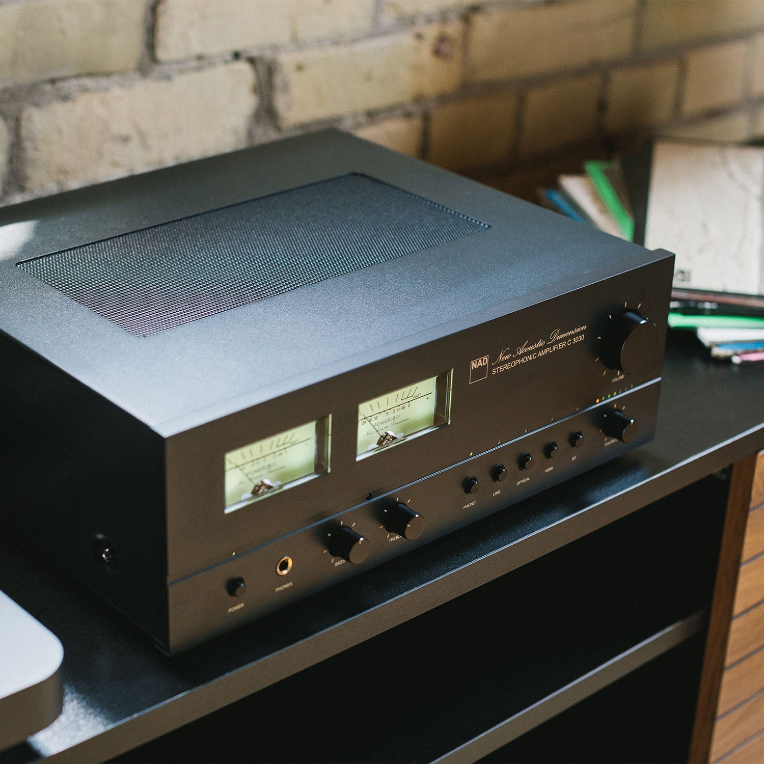 C3030 - NAD - The New Sound