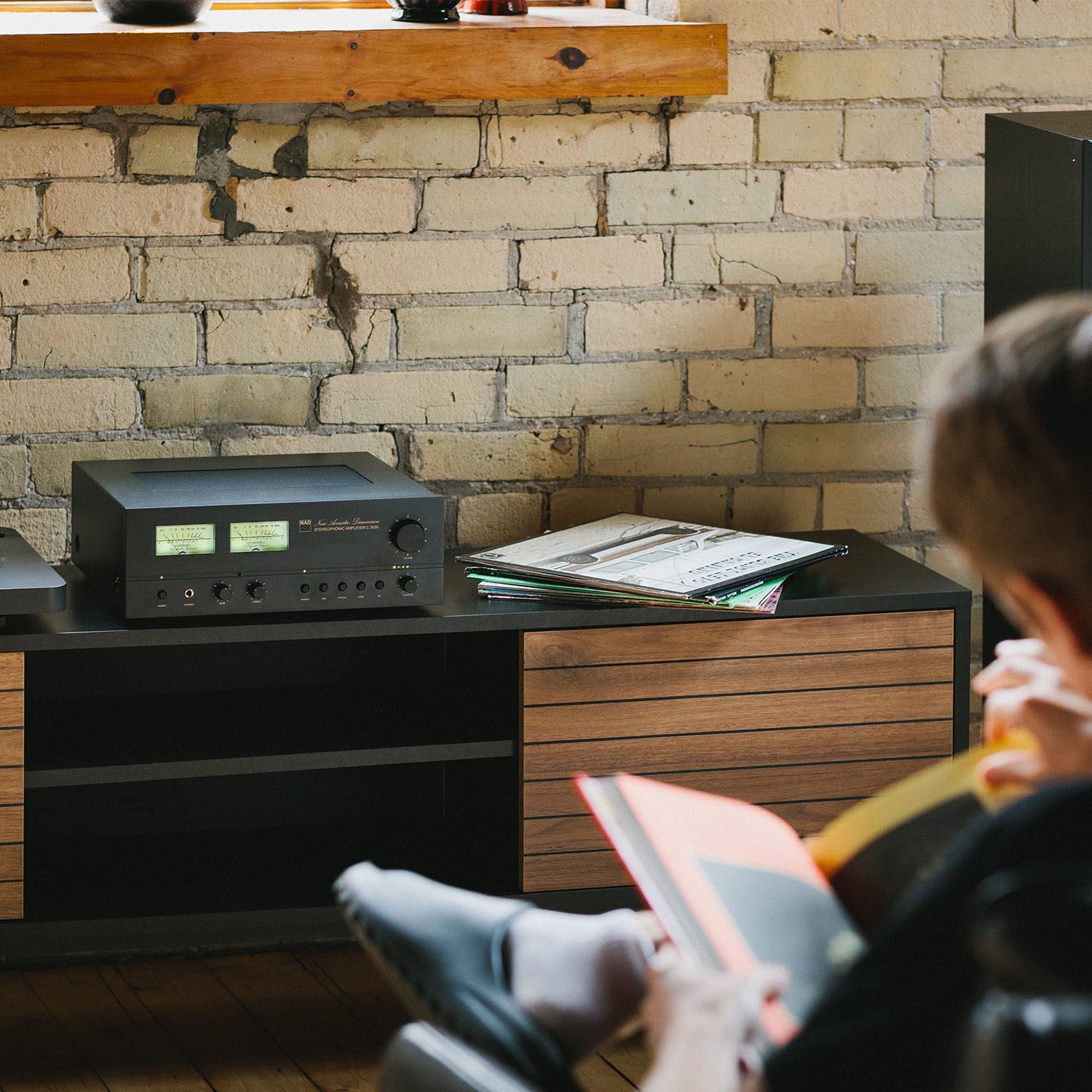 C3030 - NAD - The New Sound