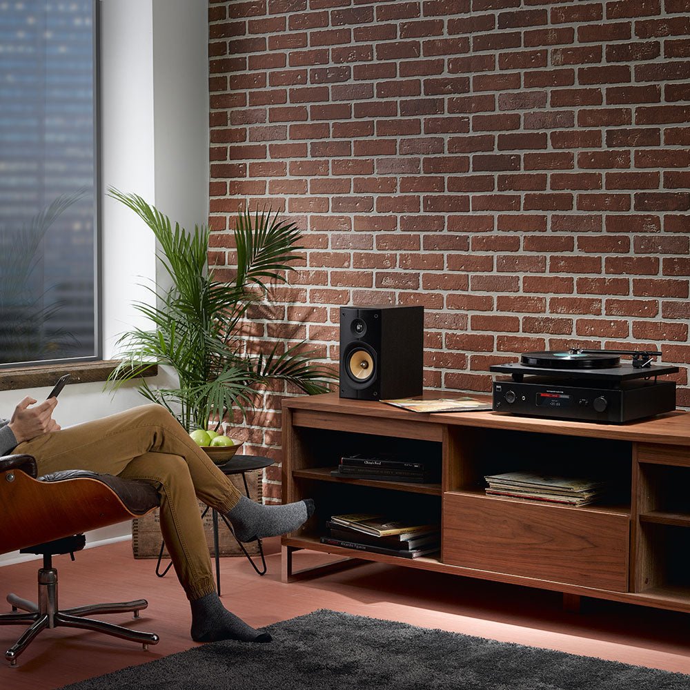 C338 - NAD - The New Sound