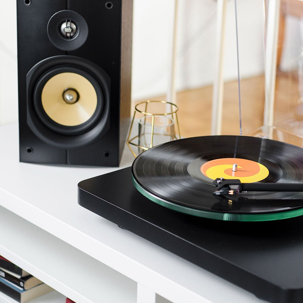 C558 - NAD - The New Sound
