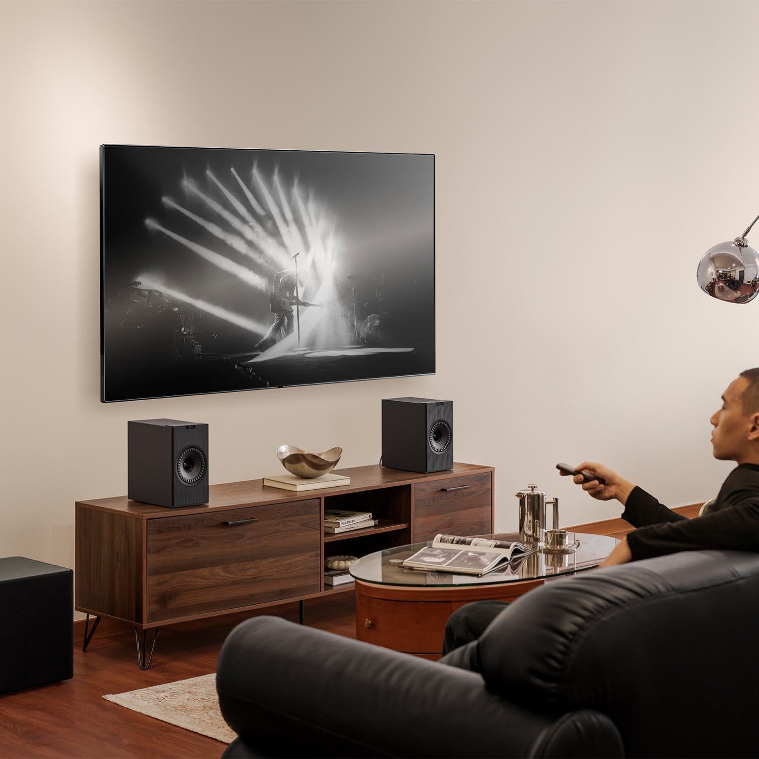 Coda W - KEF - The New Sound