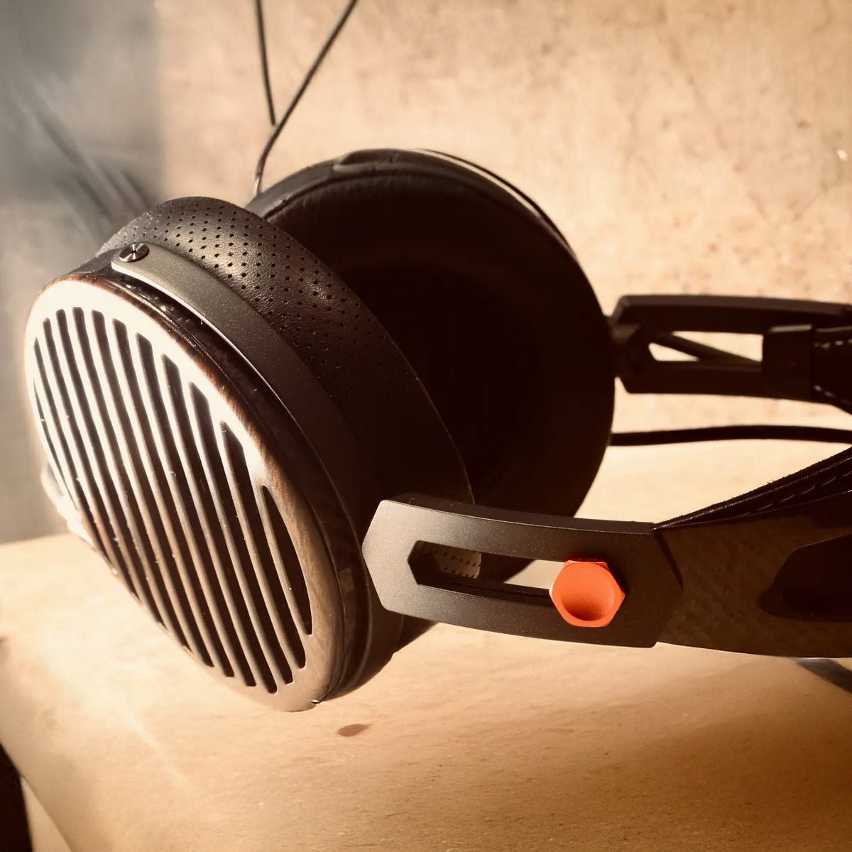 FT7 - FiiO - The New Sound