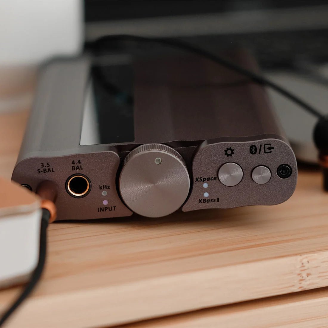 Head - Fi Bundel Draagbaar AMP Bedraad Over - Ear Rock - Ultimate - The New Sound - The New Sound