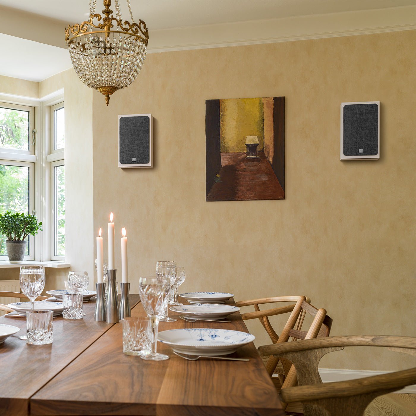 Oberon On - Wall - Dali - The New Sound