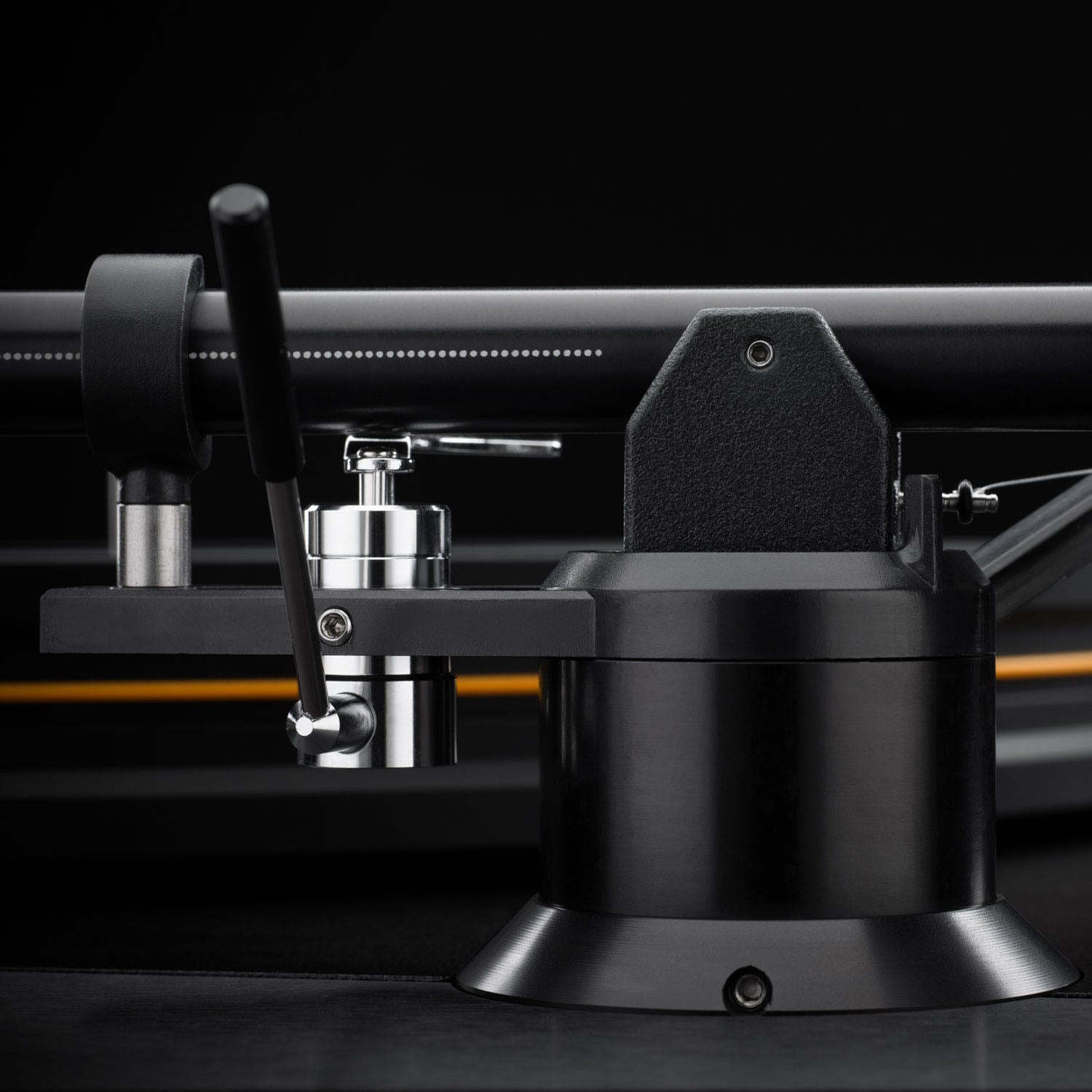 Ultra Deck - MoFi Electronics - The New Sound