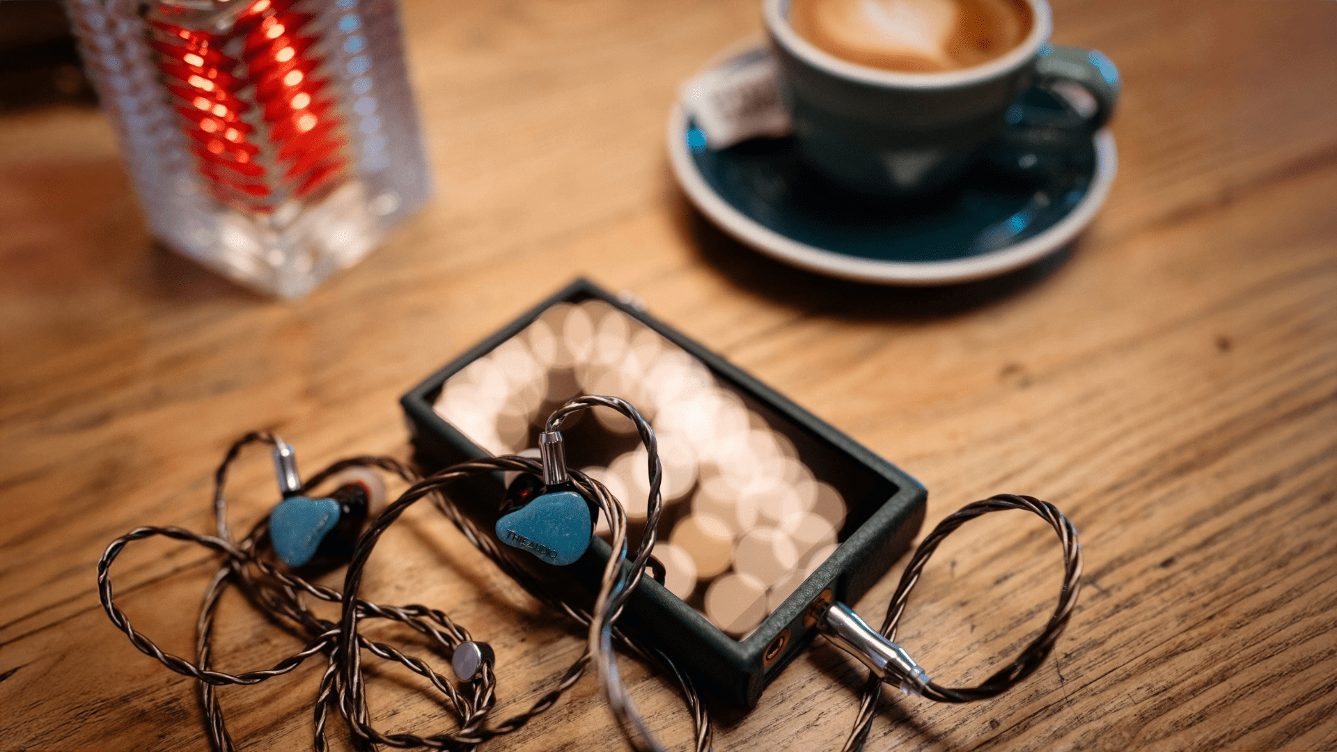 Bedrade IEM - The New Sound