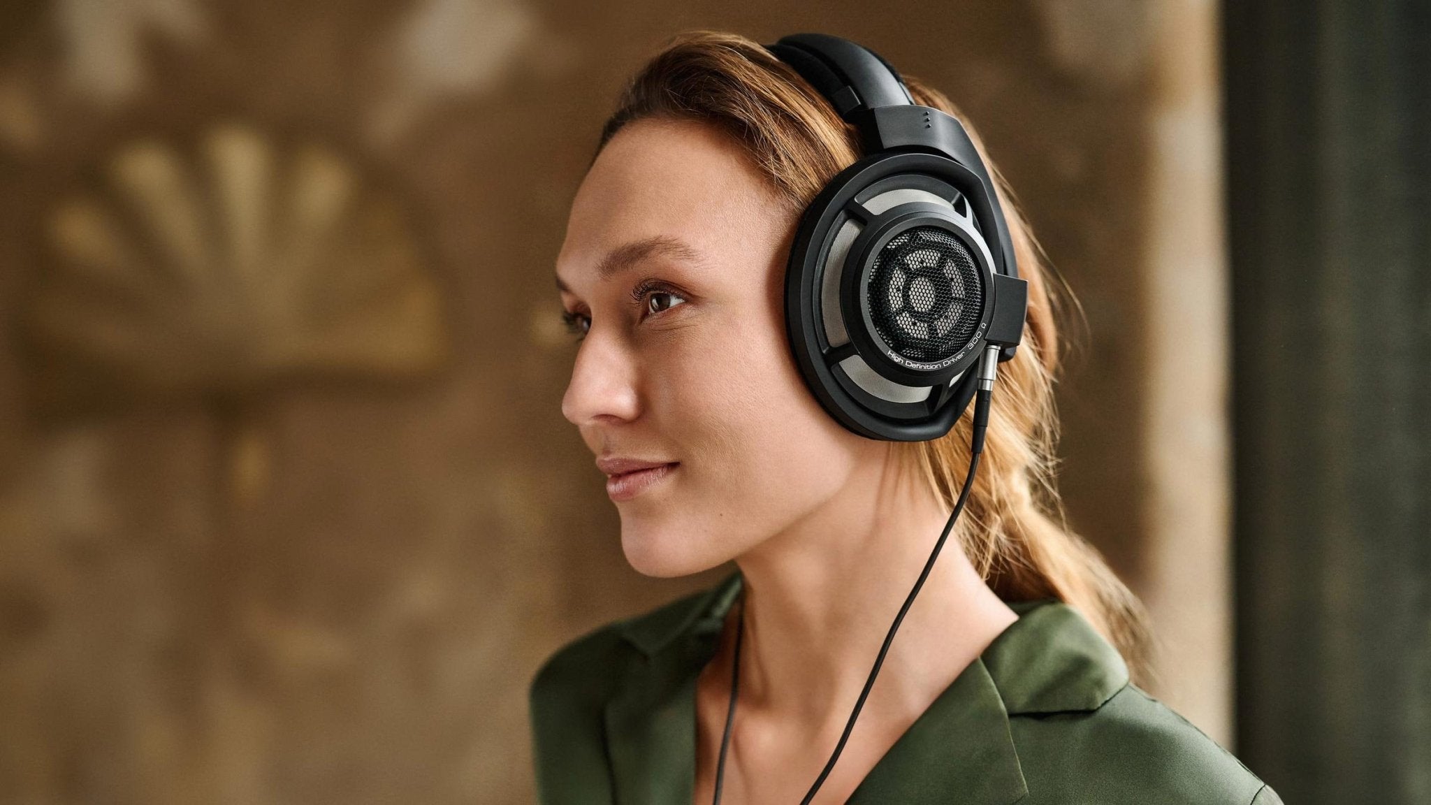 Bedrade Over-Ear - The New Sound