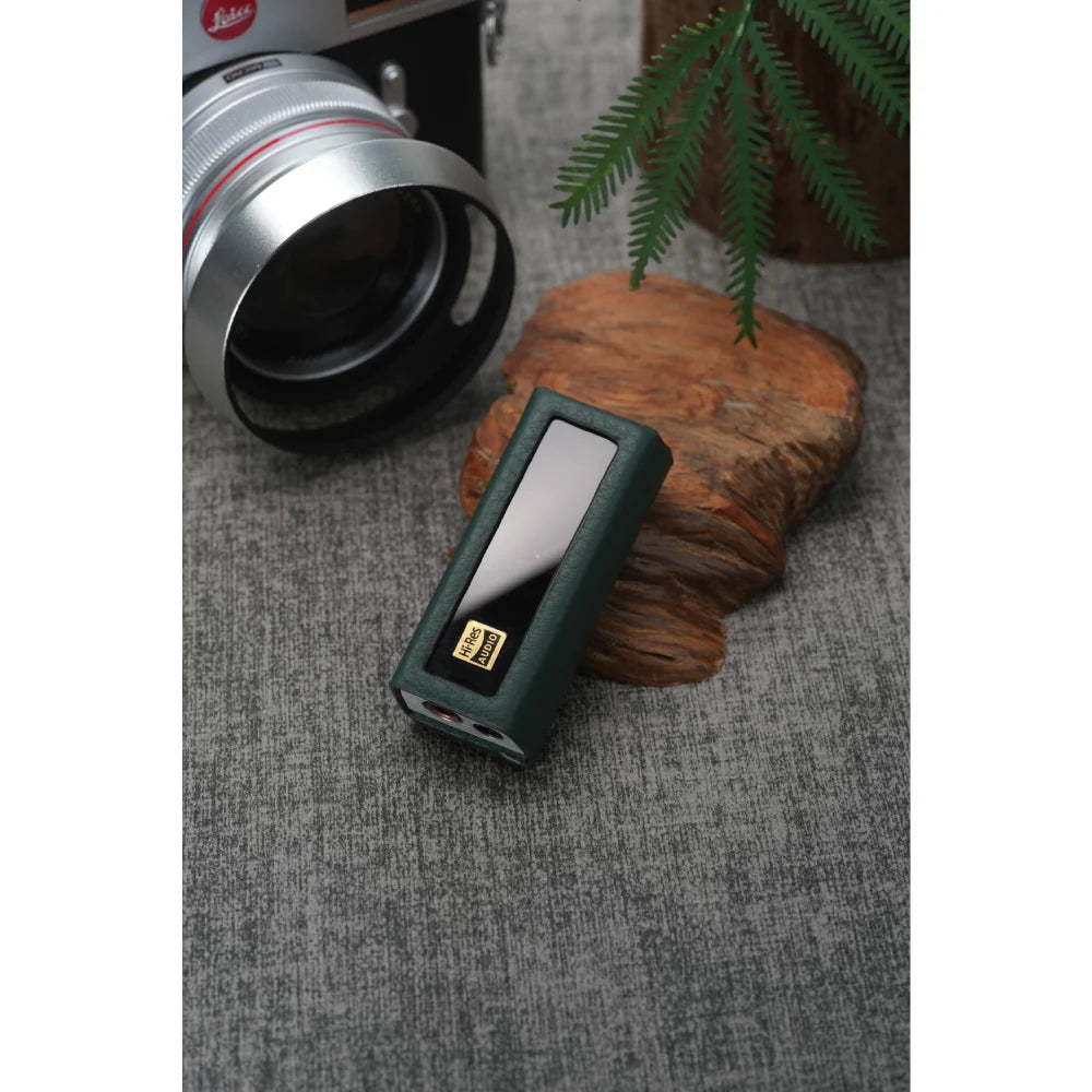DC04Ultra Leather Case