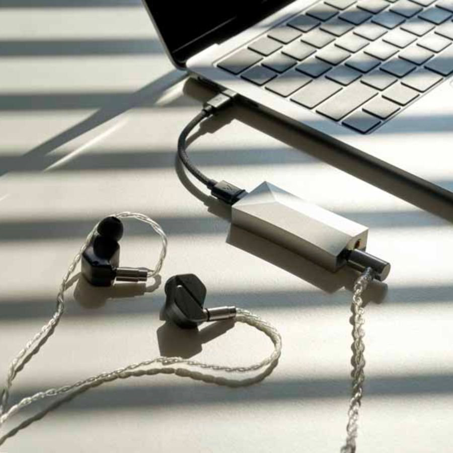 AK HC4 - Astell & Kern - The New Sound