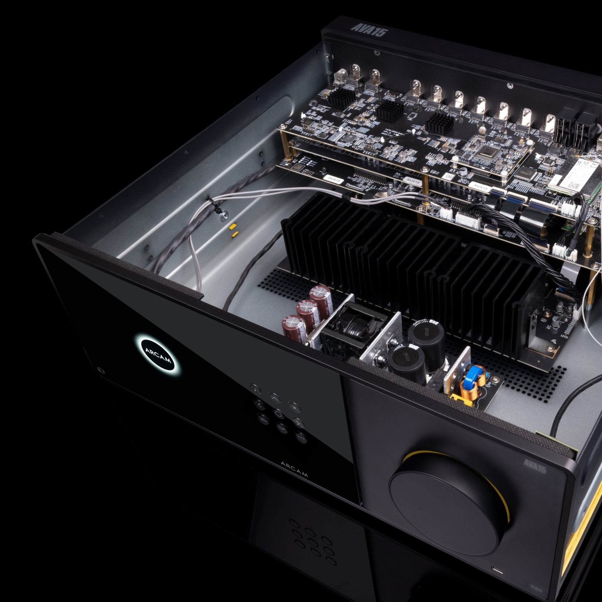 AVA15 - Arcam - The New Sound