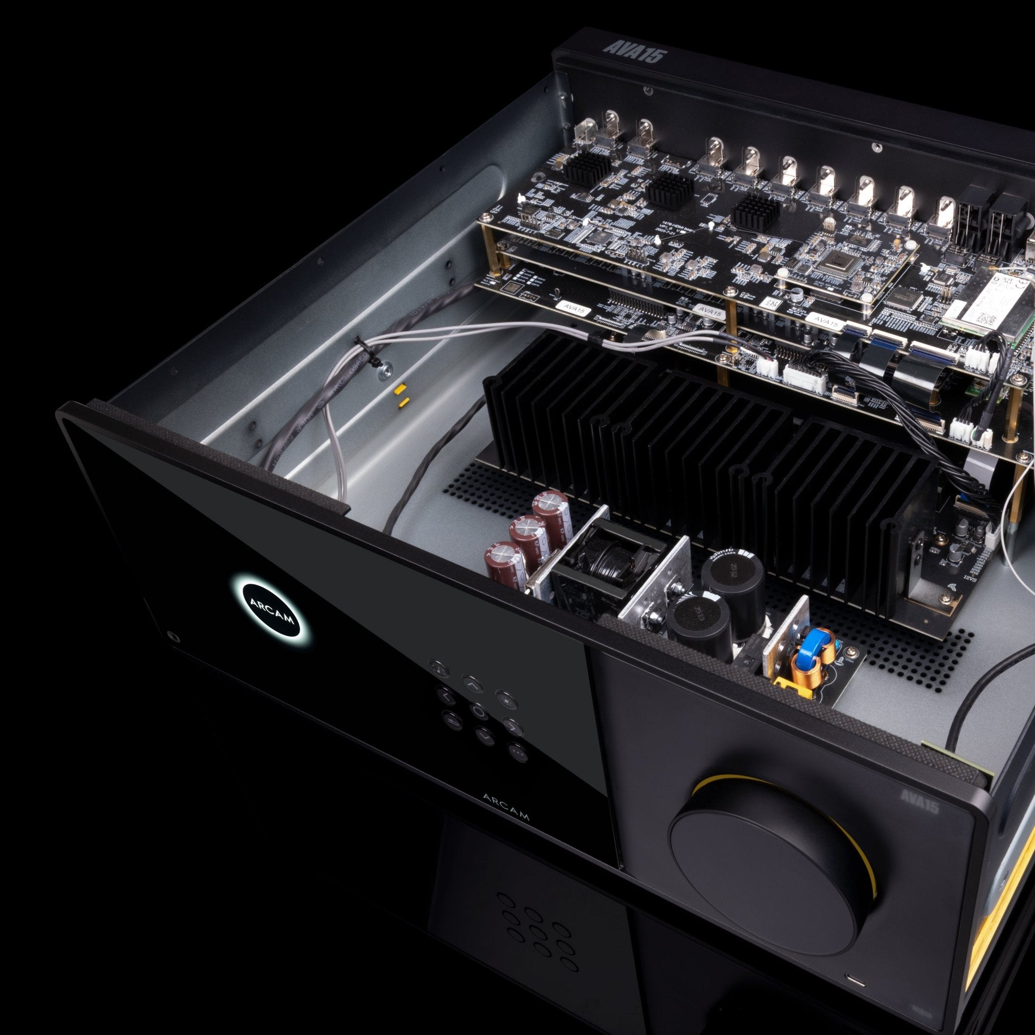 AVA15 - Arcam - The New Sound