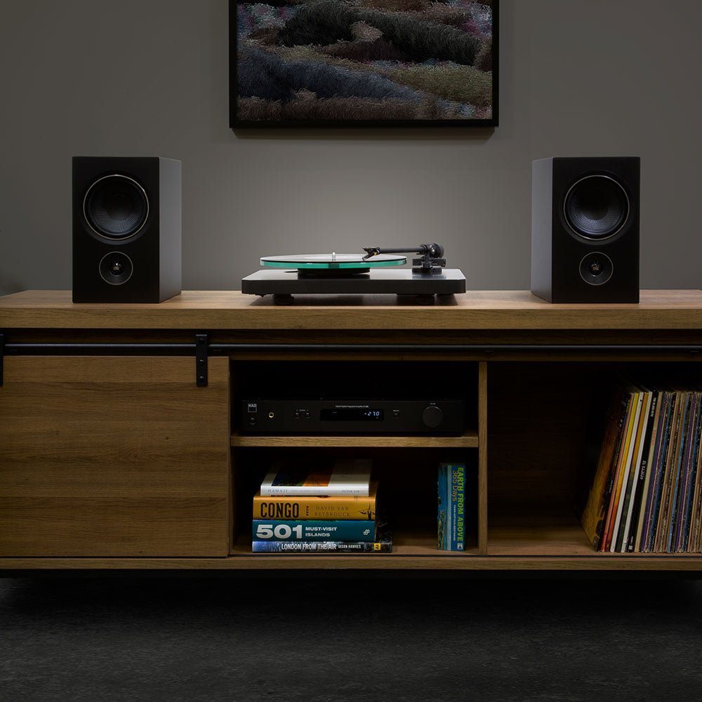 C558 - NAD - The New Sound