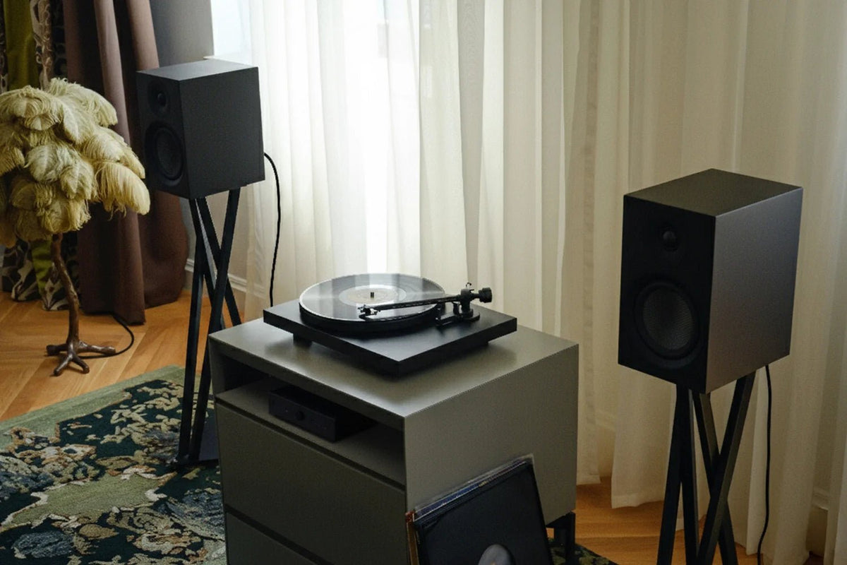 Colourful Audio System E - Pro-ject - The New Sound