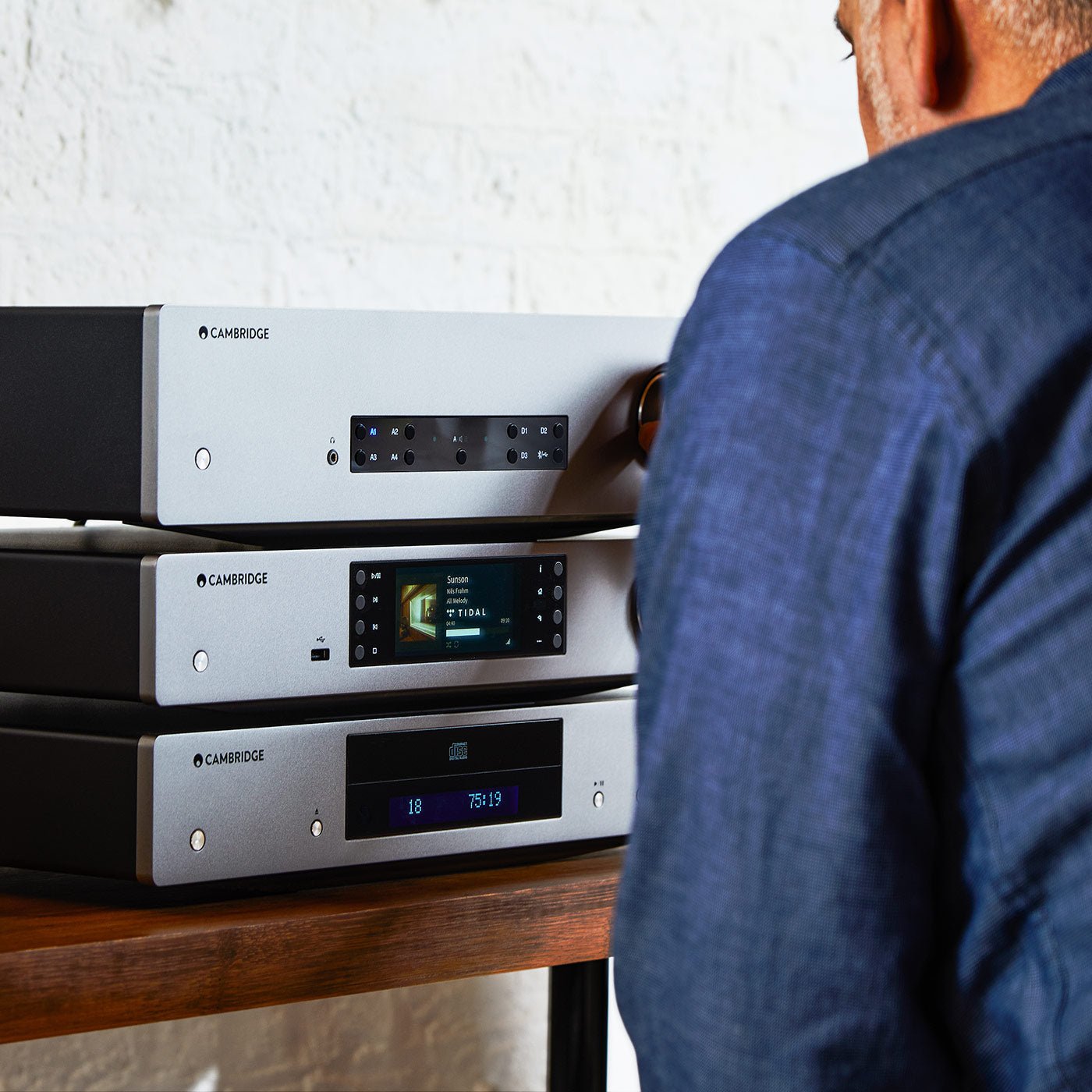Cambridge Audio CXA81 Mk II Integrated Amplifier – Lunar Grey (Open Box – Unused)