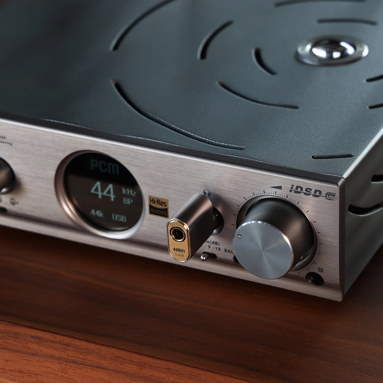 DJ65B(AL) – 6.35mm Male naar 4.4mm Female Adapter - DDHIFI - The New Sound