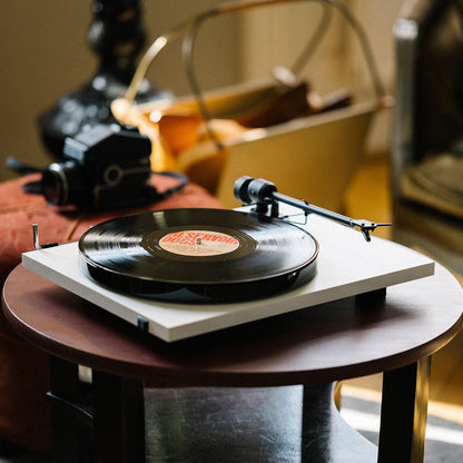 E1 Phono - Pro - ject - The New Sound