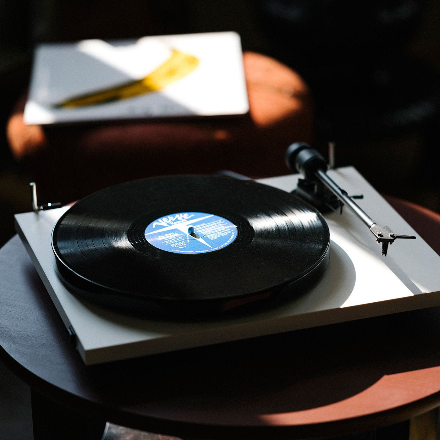 E1 Phono - Pro - ject - The New Sound
