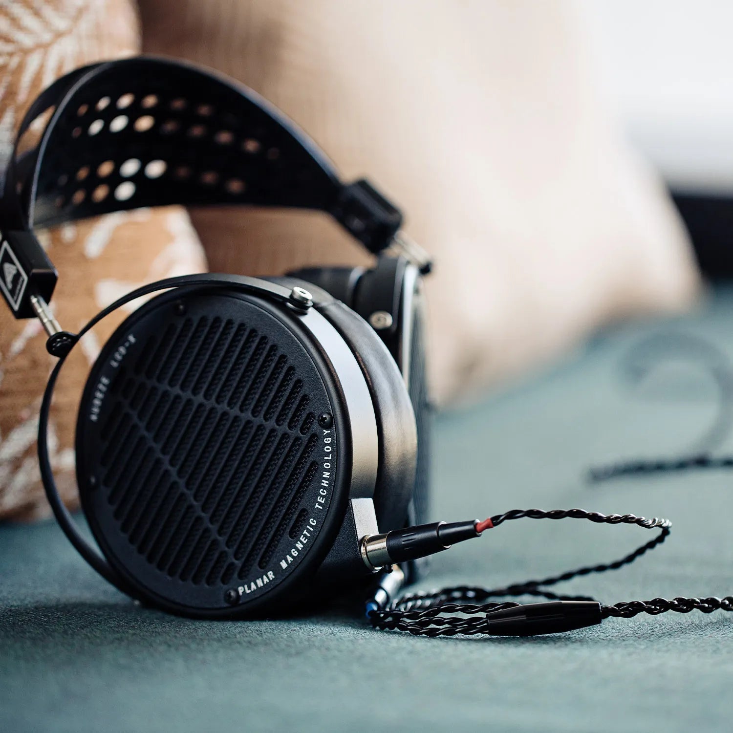 LCD - X - Audeze - The New Sound