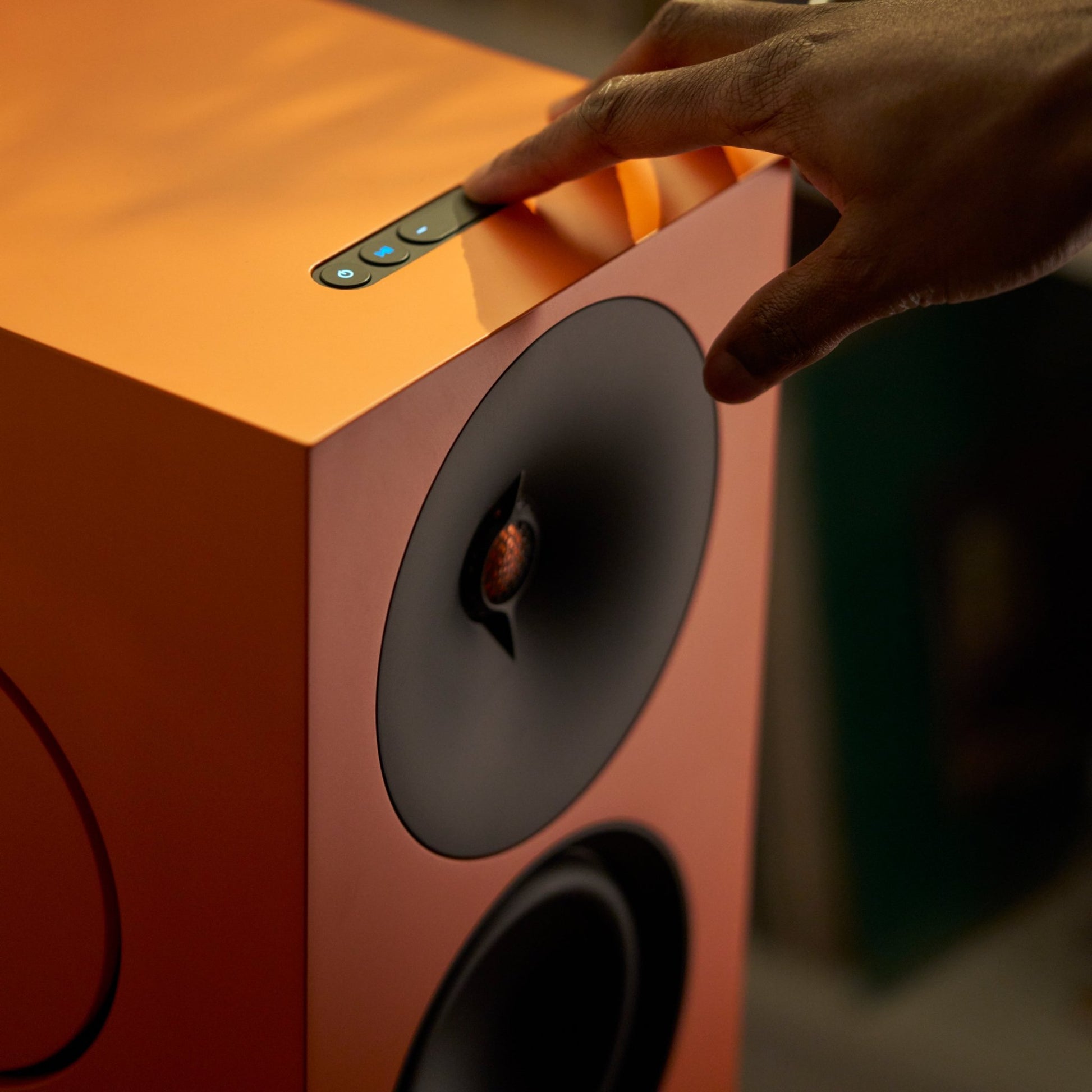 L/R X - Cambridge Audio - The New Sound