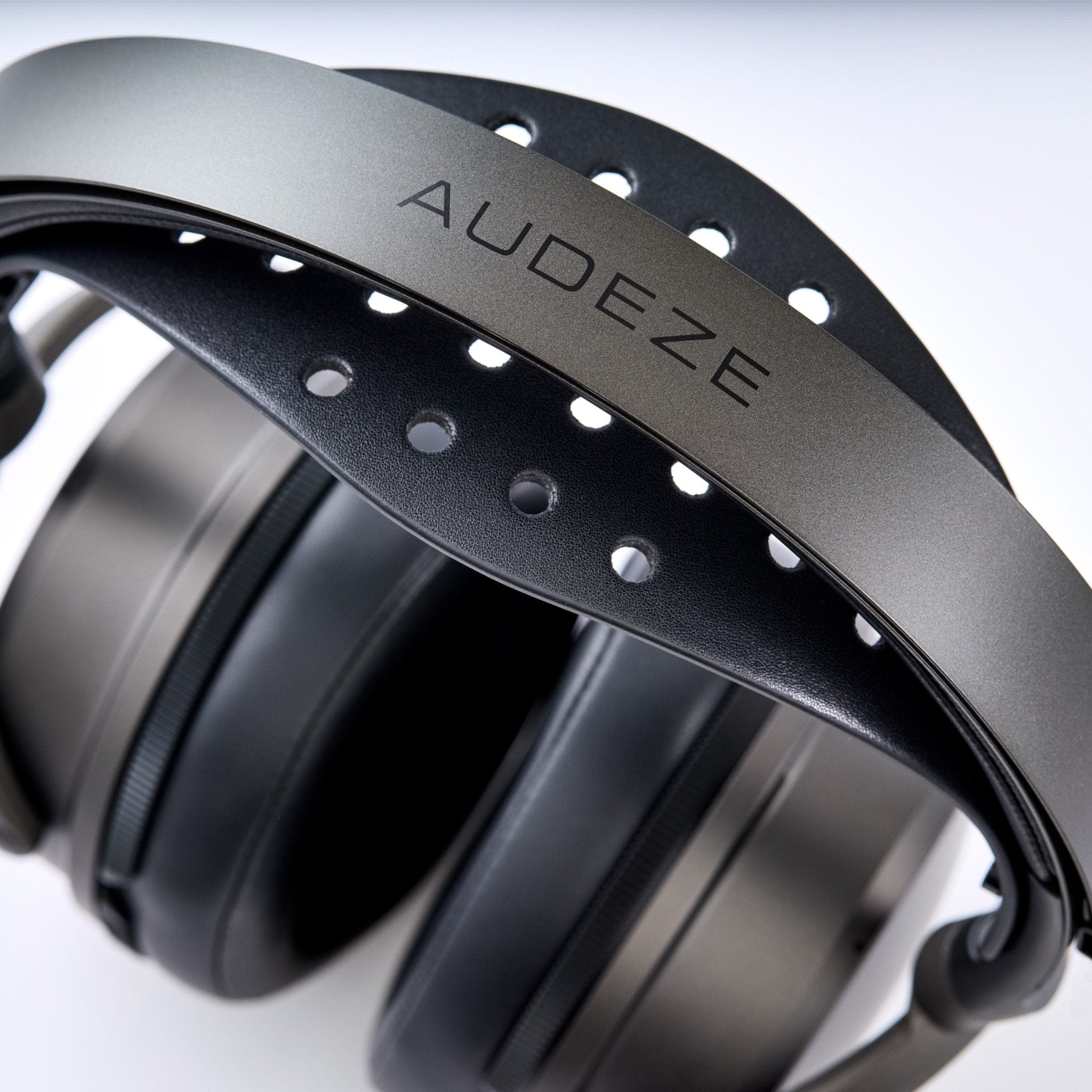 Maxwell 2 - Audeze - The New Sound