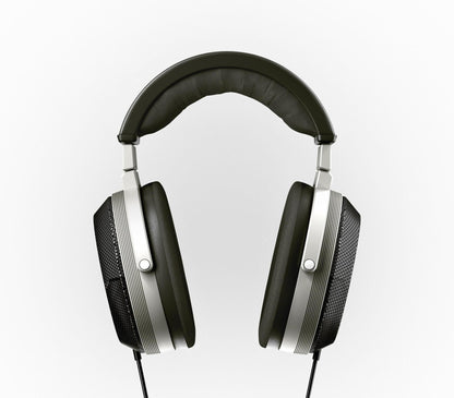 Solitaire P - T+A - The New Sound
