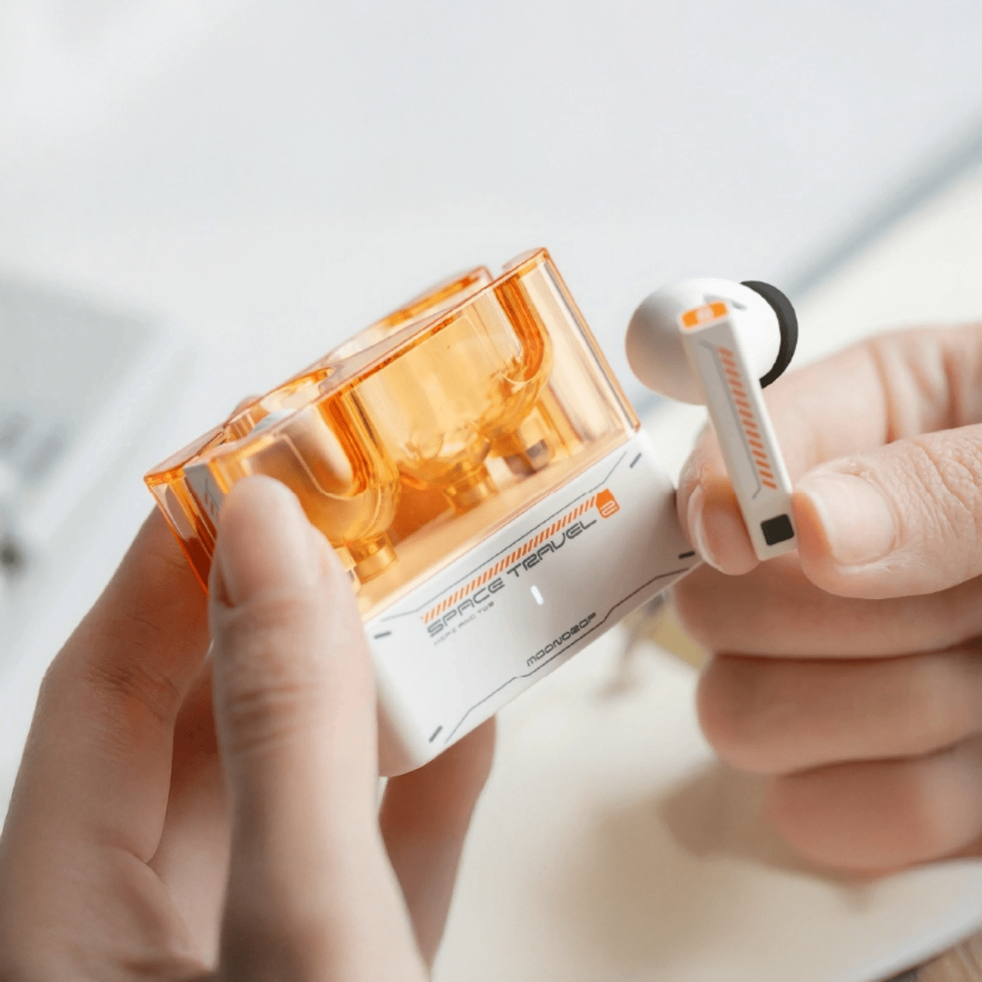 Space Travel 2 - Moondrop - The New Sound