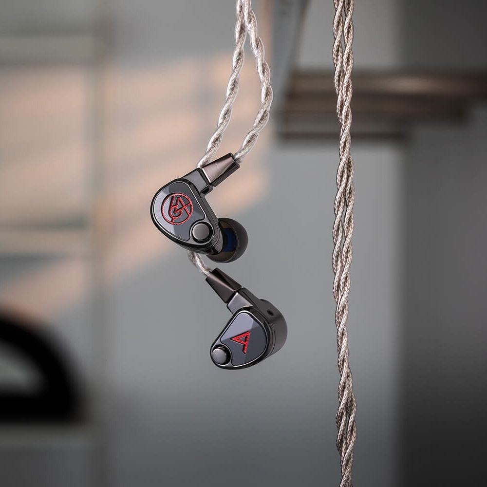 XIO - Astell & Kern - The New Sound